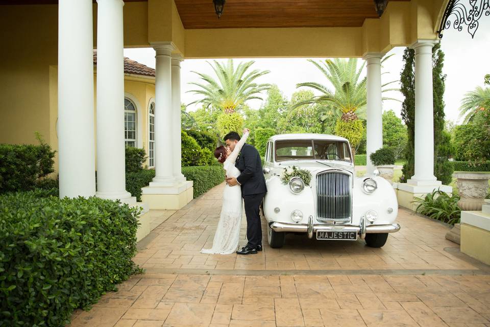 Couple's kiss