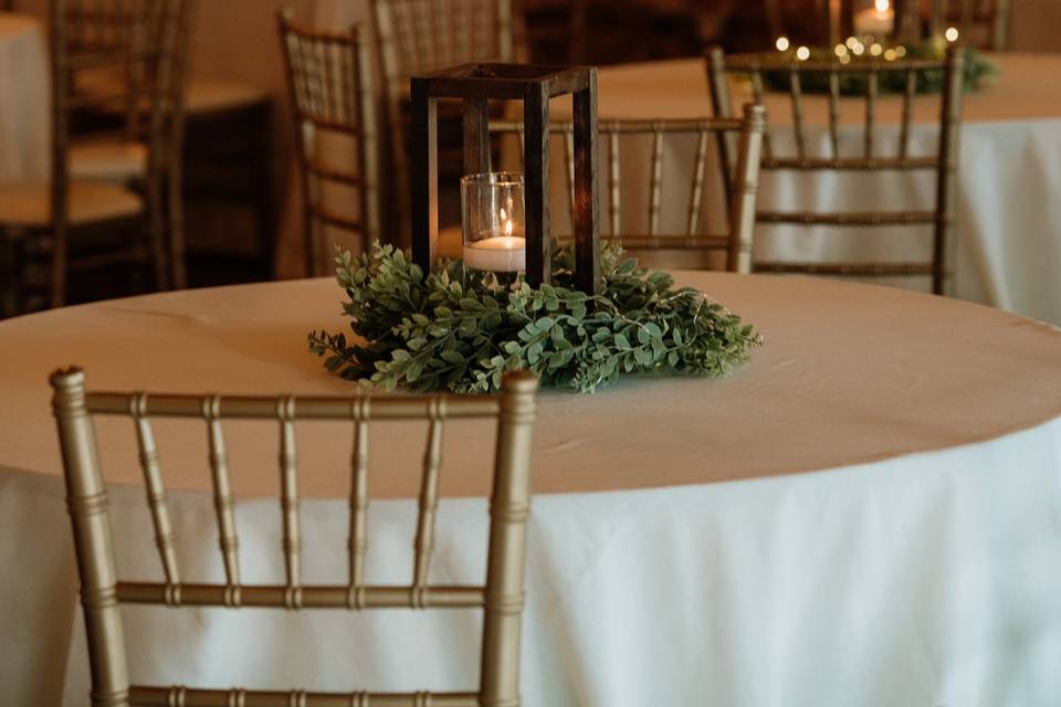 Simple Centerpieces