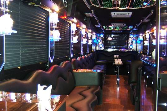 Romantique Double Diamond Limousines