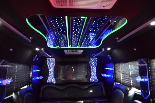 Romantique Double Diamond Limousines