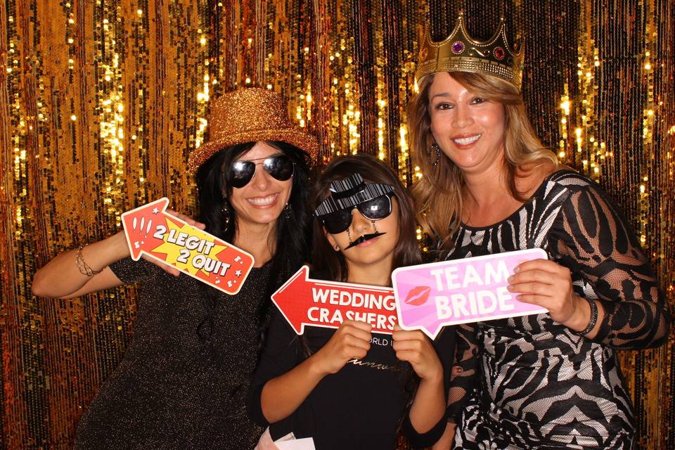 Flashbulb Memories Photo Booth