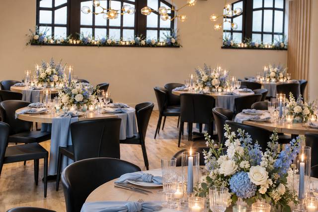 Blue table setting