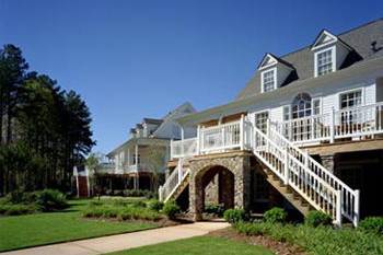 Exterior view of Hawks Ridge Golf Club