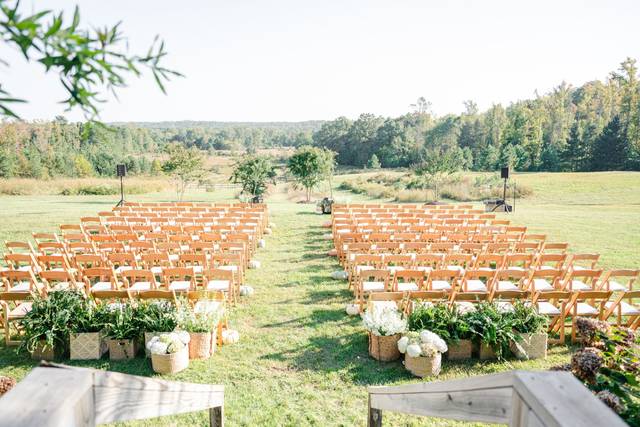 Terrace Lawn Ceremony Location
