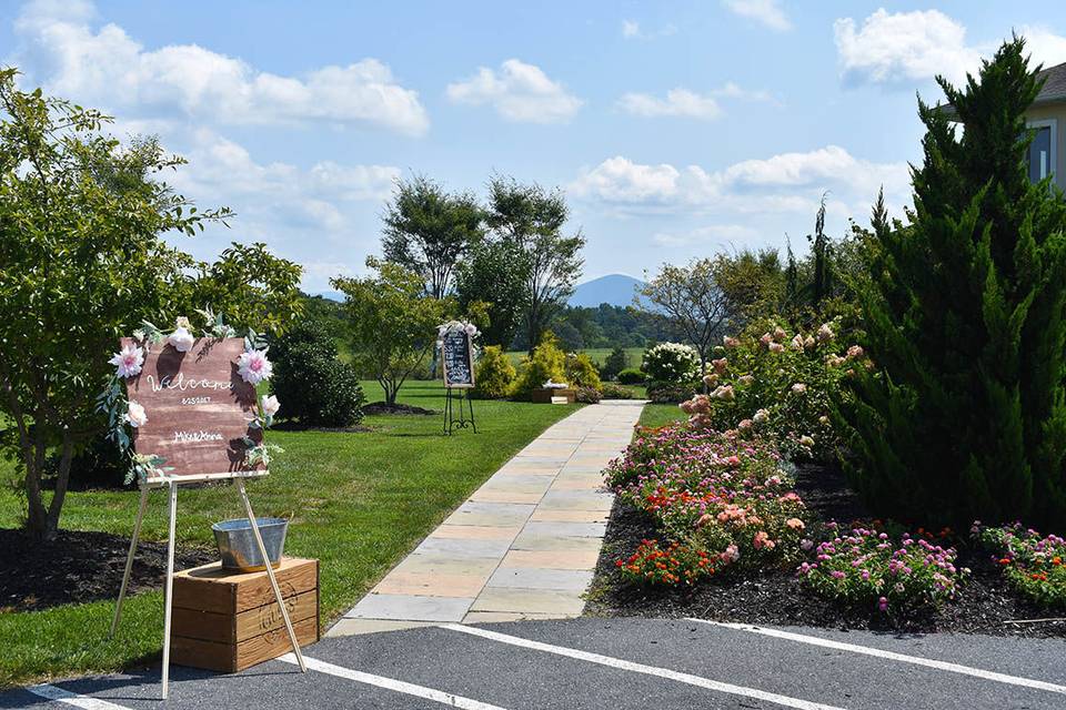 Pathway leading from parking lot to the ceremony site. Picture Taken By: CrossKeys Vineyards