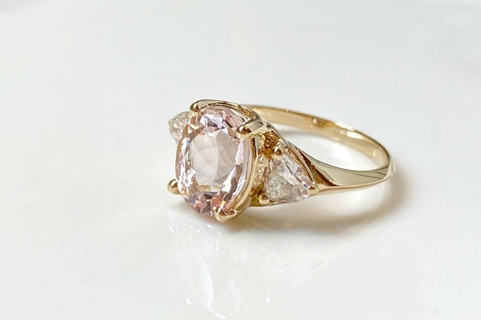 Bethany ring with Morganite