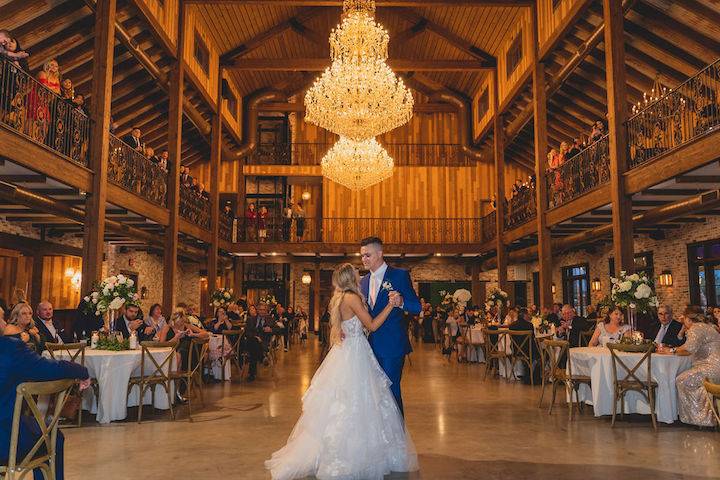 Australian Wedding at Lake Bryan