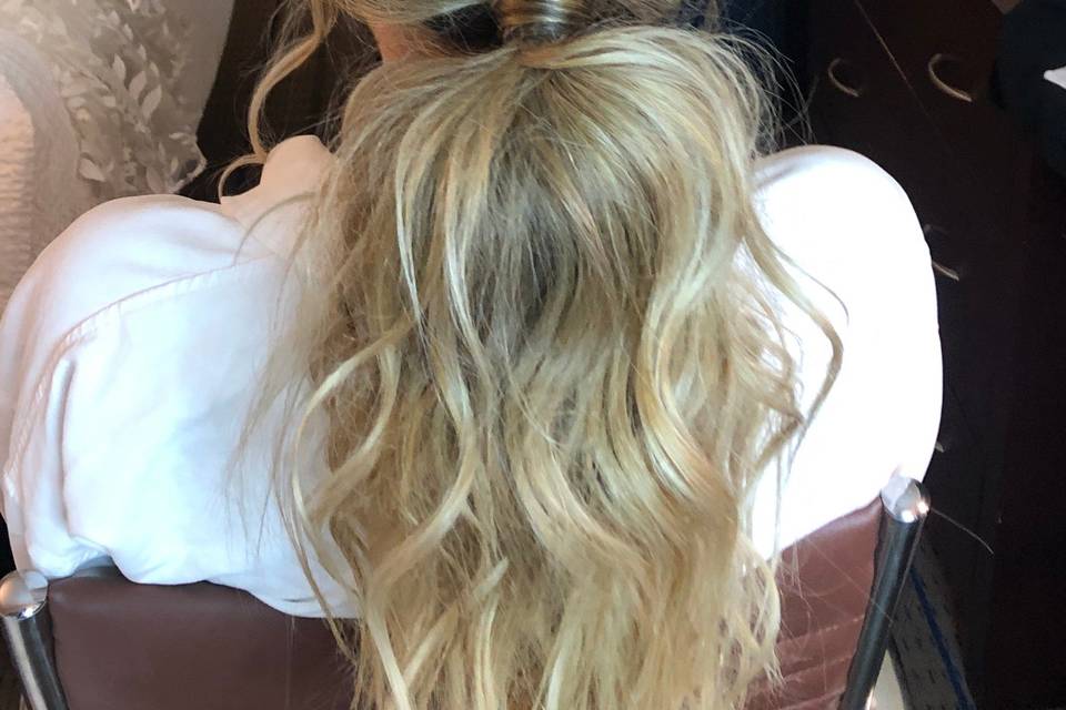 Textured ponytail