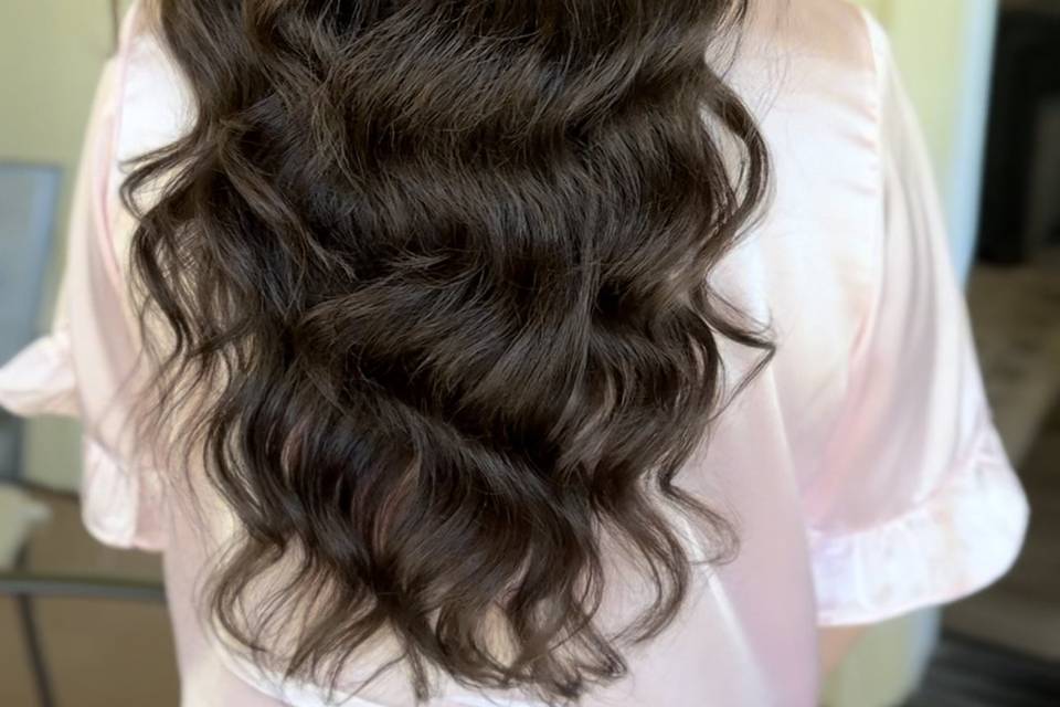 Soft brushable waves