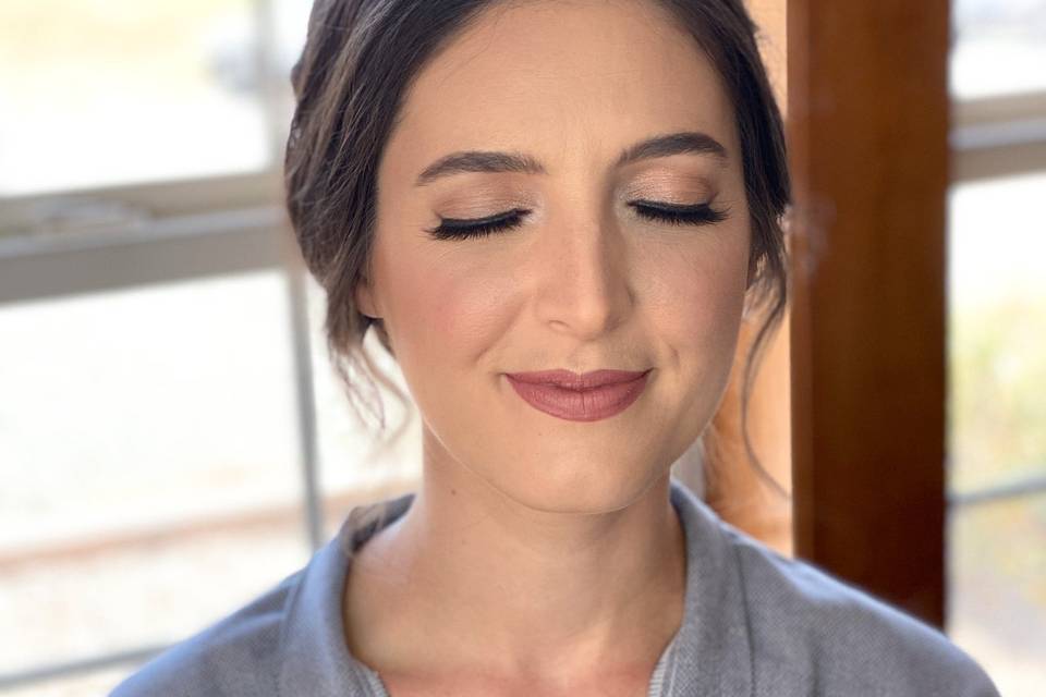 Soft glam makeup