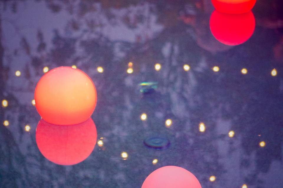Lighted Pool Orbs