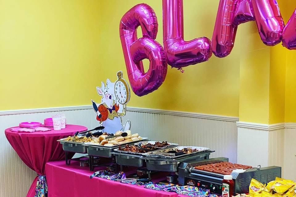 Alice in wonderland theme