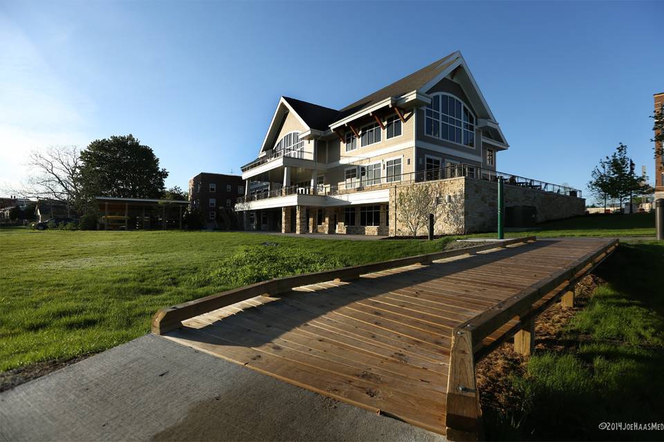 Exterior view of the Oconomowoc Community Center