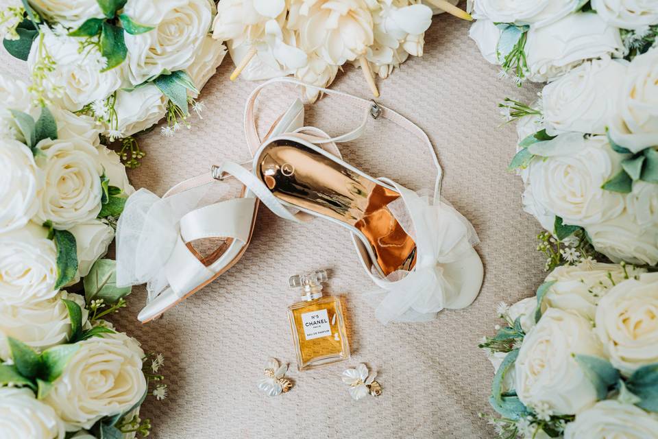 Pretty little details