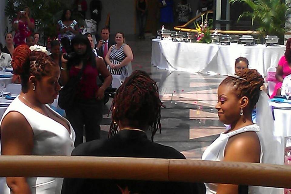 DJ QUE ENTERTAINMENT