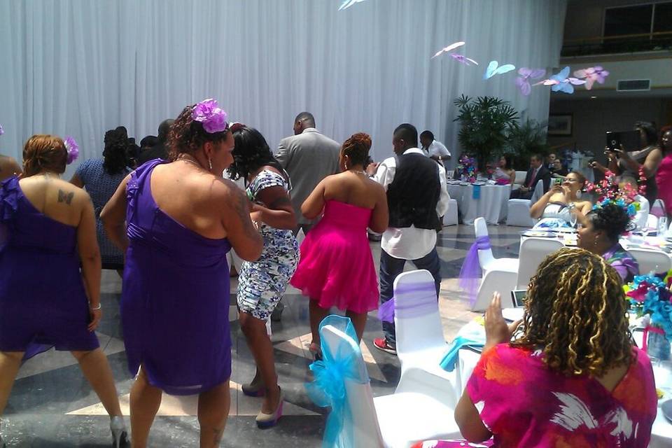 DJ QUE ENTERTAINMENT