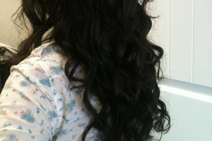 Glamour & Grooming by Charisma