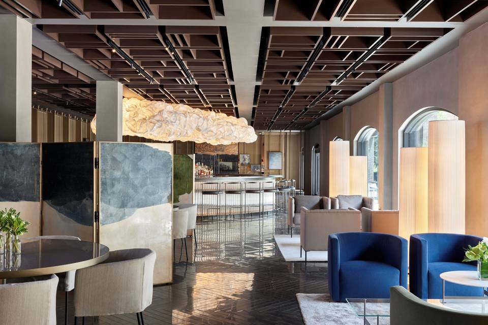 A.Lounge+Bar