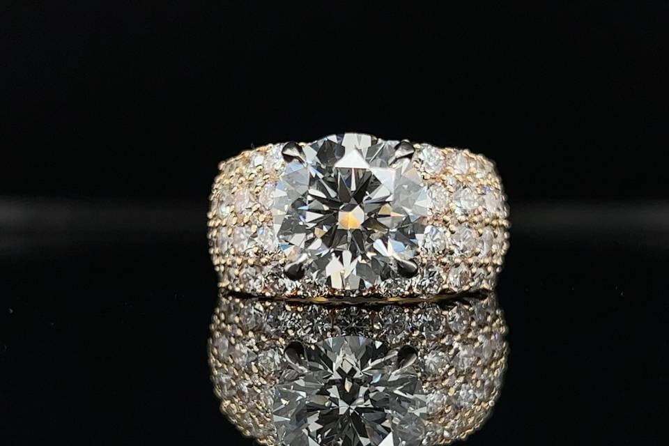 Stunning custom made ring