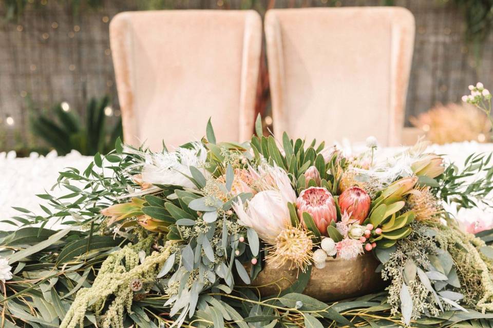 Head table floral decor