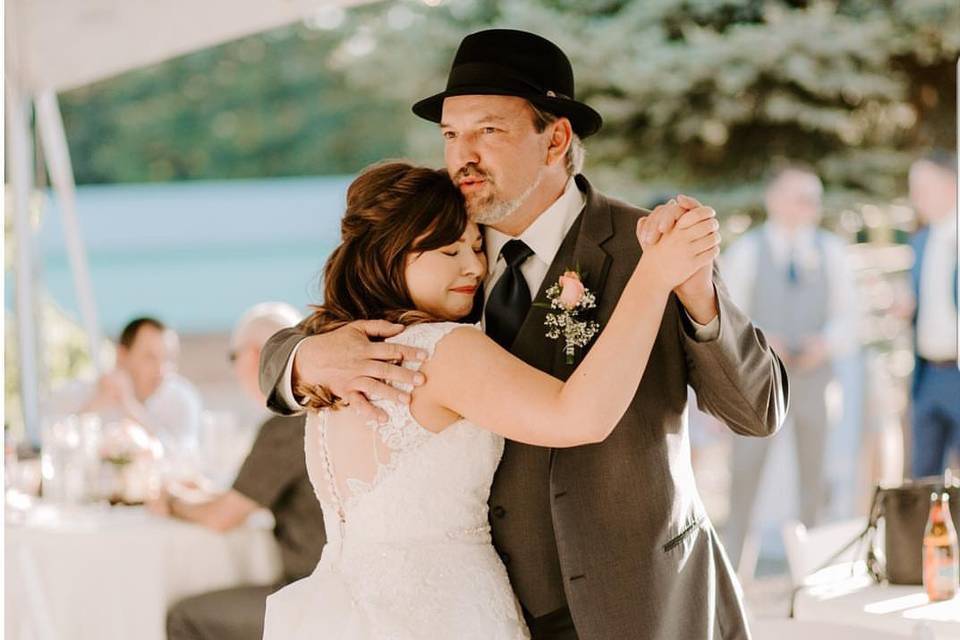 Father and daughter dance