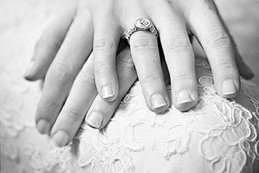 Bride's wedding ring detail - Woodward + Rick Photographers