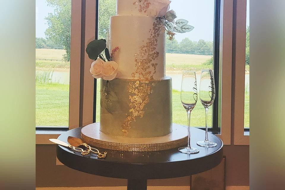 Engagement cake