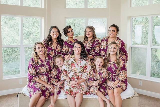 The bride with her bridesmaids