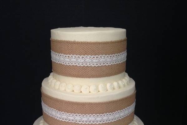 3-tier chocolate buttercream cake