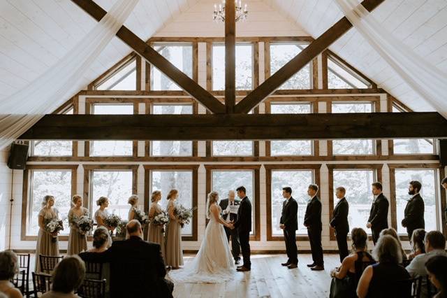 Willow Falls Resort & Wedding Venue