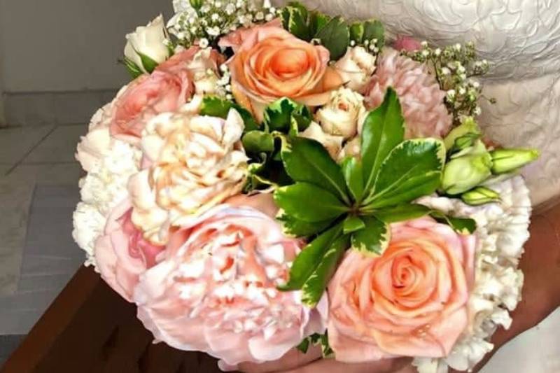 Shades of blush bouquet