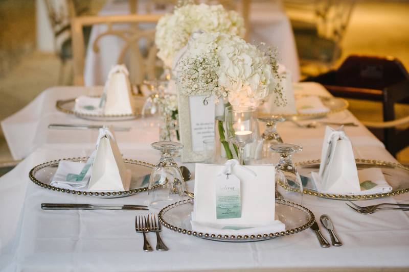 Sophisticated tablescape