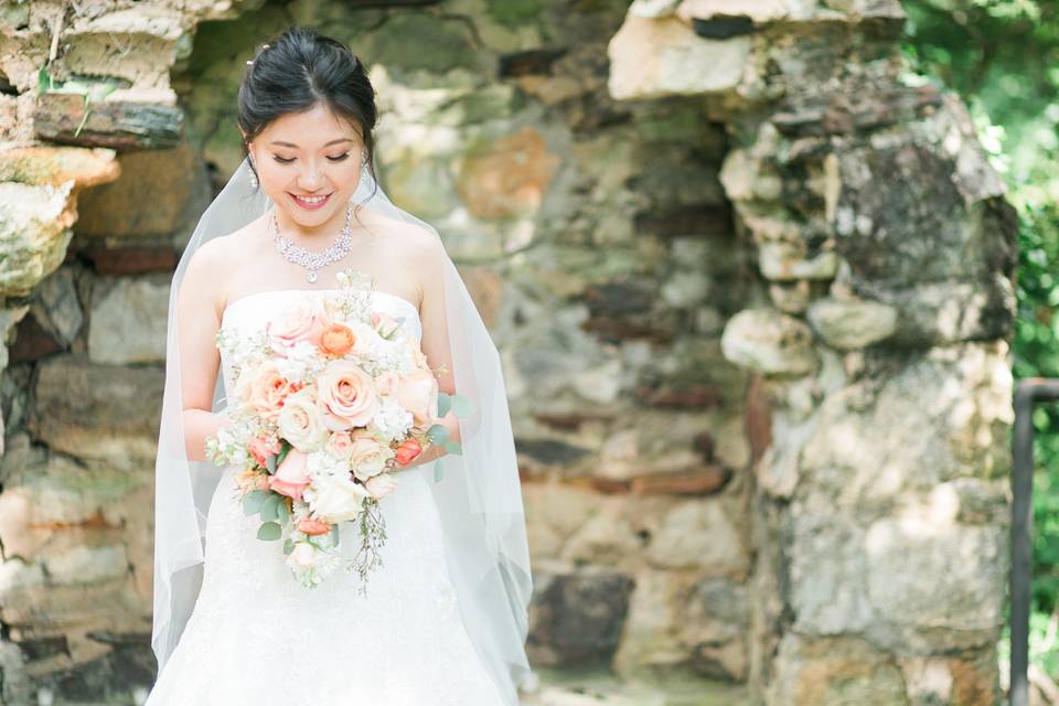 Bride holding her bouquet