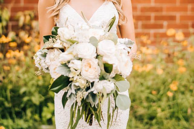 Bride holding bouquet