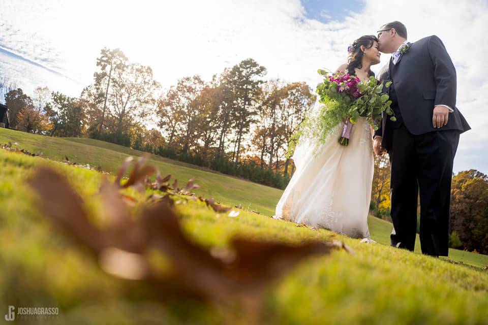 Lake lanier wedding