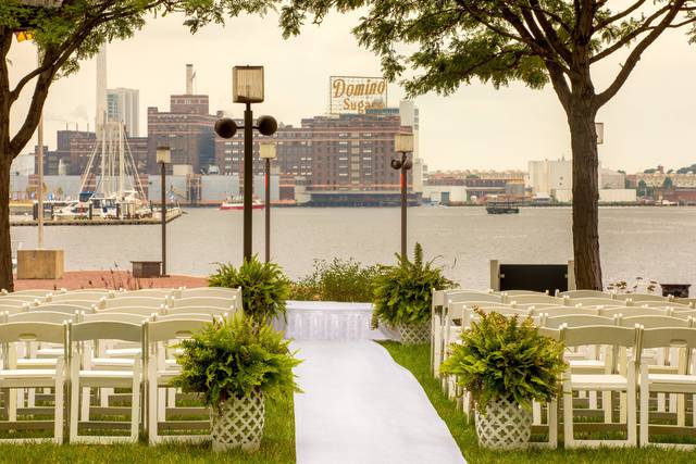 Harbor Club at Pier 5