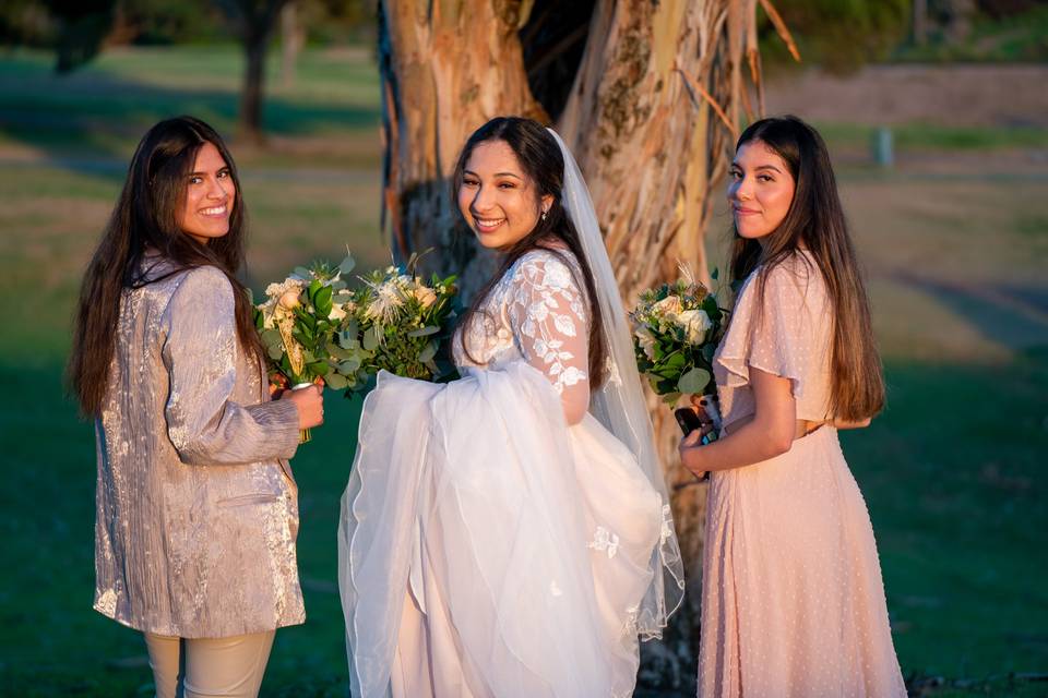 Bridesmaids smile back