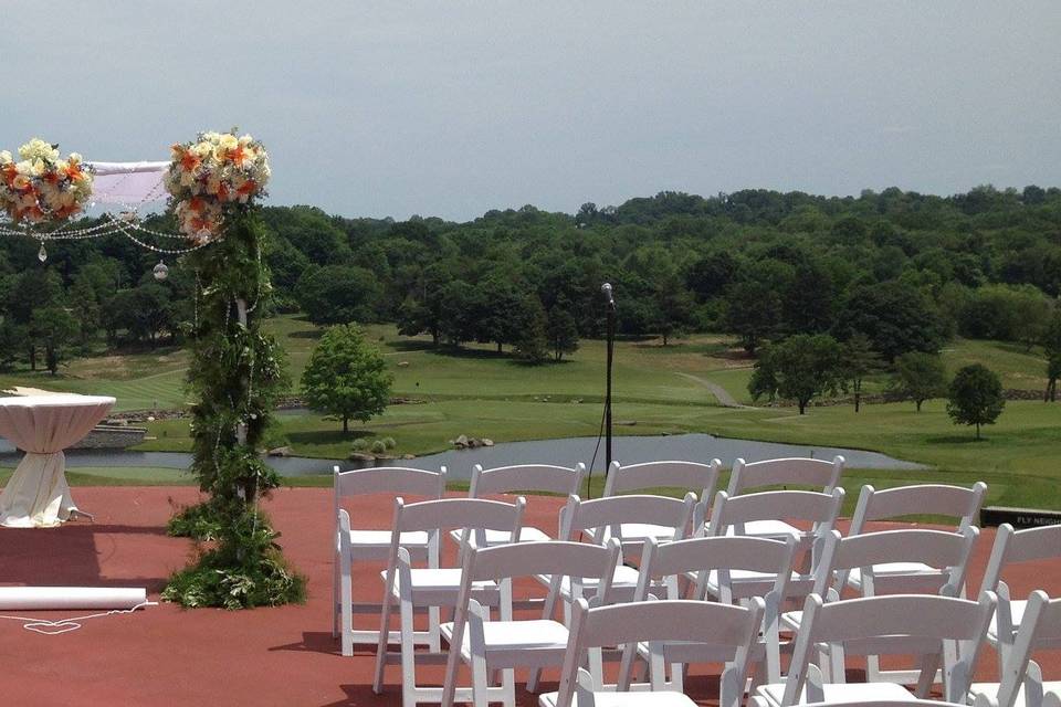 Normandy Farms bride