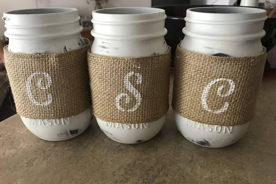 Monogrammed Mason Jars. Initials, names or with Mr & Mrs