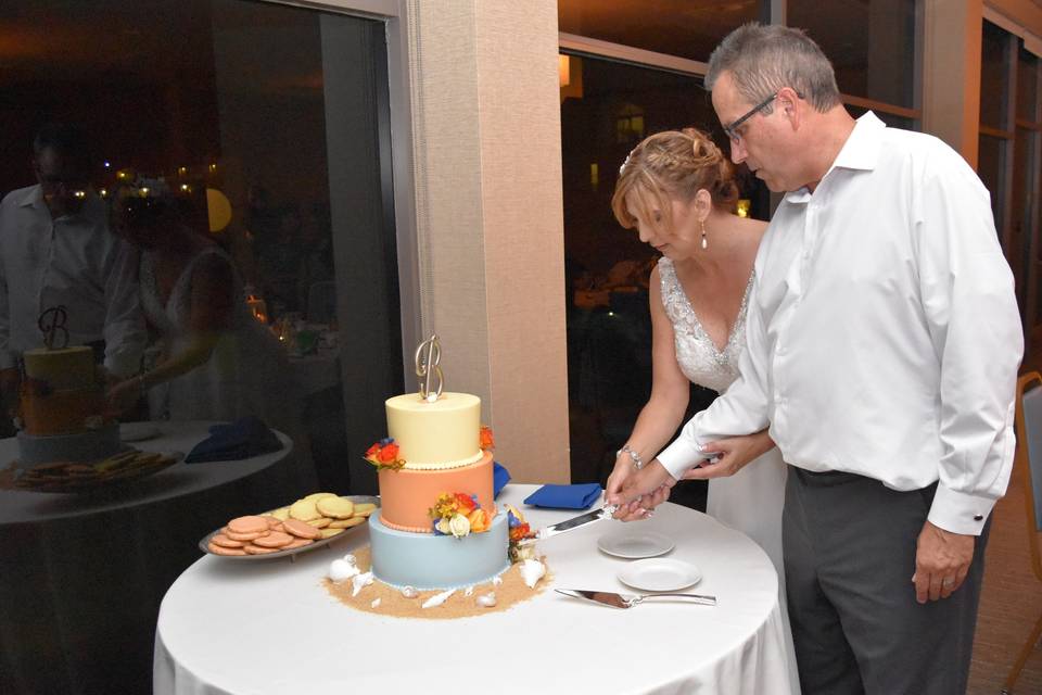 Cutting of the cake!
