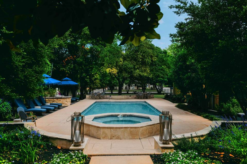 Courtyard and pool ceremony