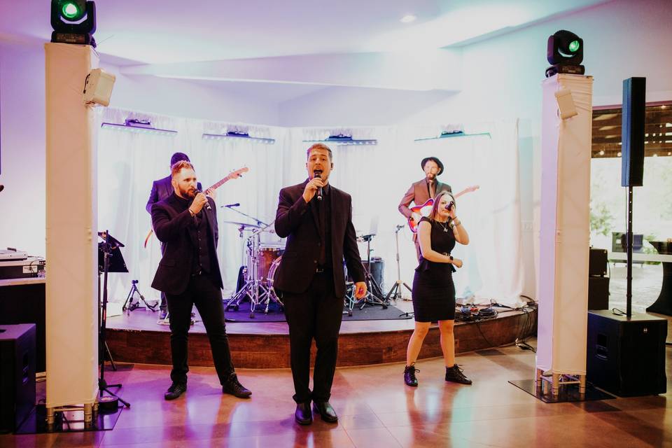 Live band