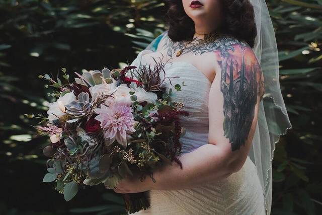 Beautiful textural bouquet