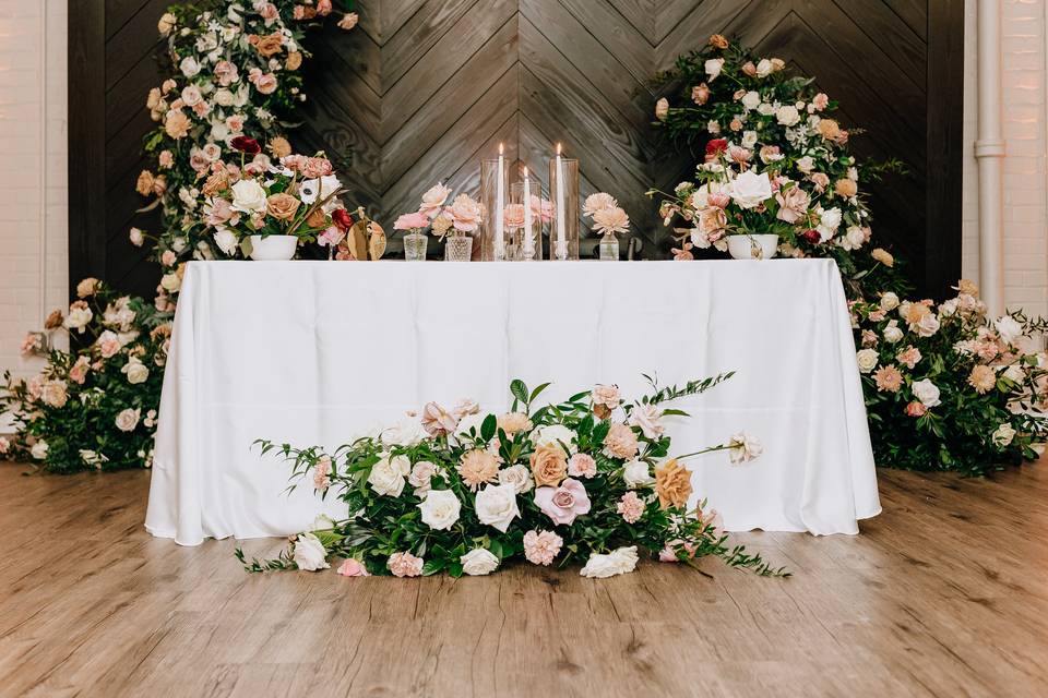 Sweetheart Table Dreams