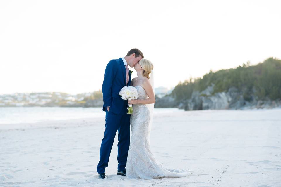 Beach kiss