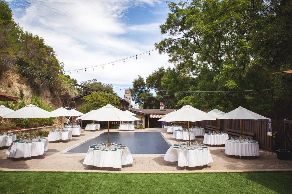Summer wedding at private home in Cupertino