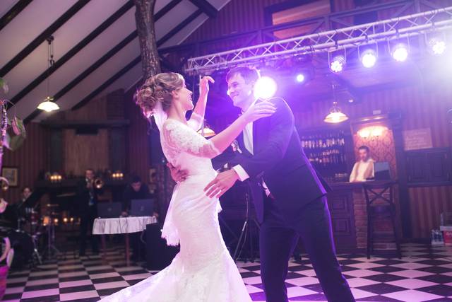 First dance