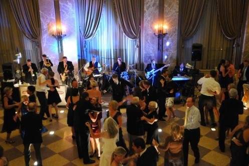 Full dance floor
