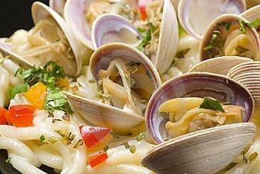 Fresh Tampa Bay clams and linguini