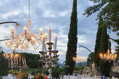 Wedding table  - chandelier